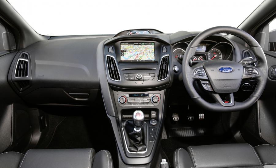  Ford Focus ST 2015 года  (AU) (фото 11 из 21)